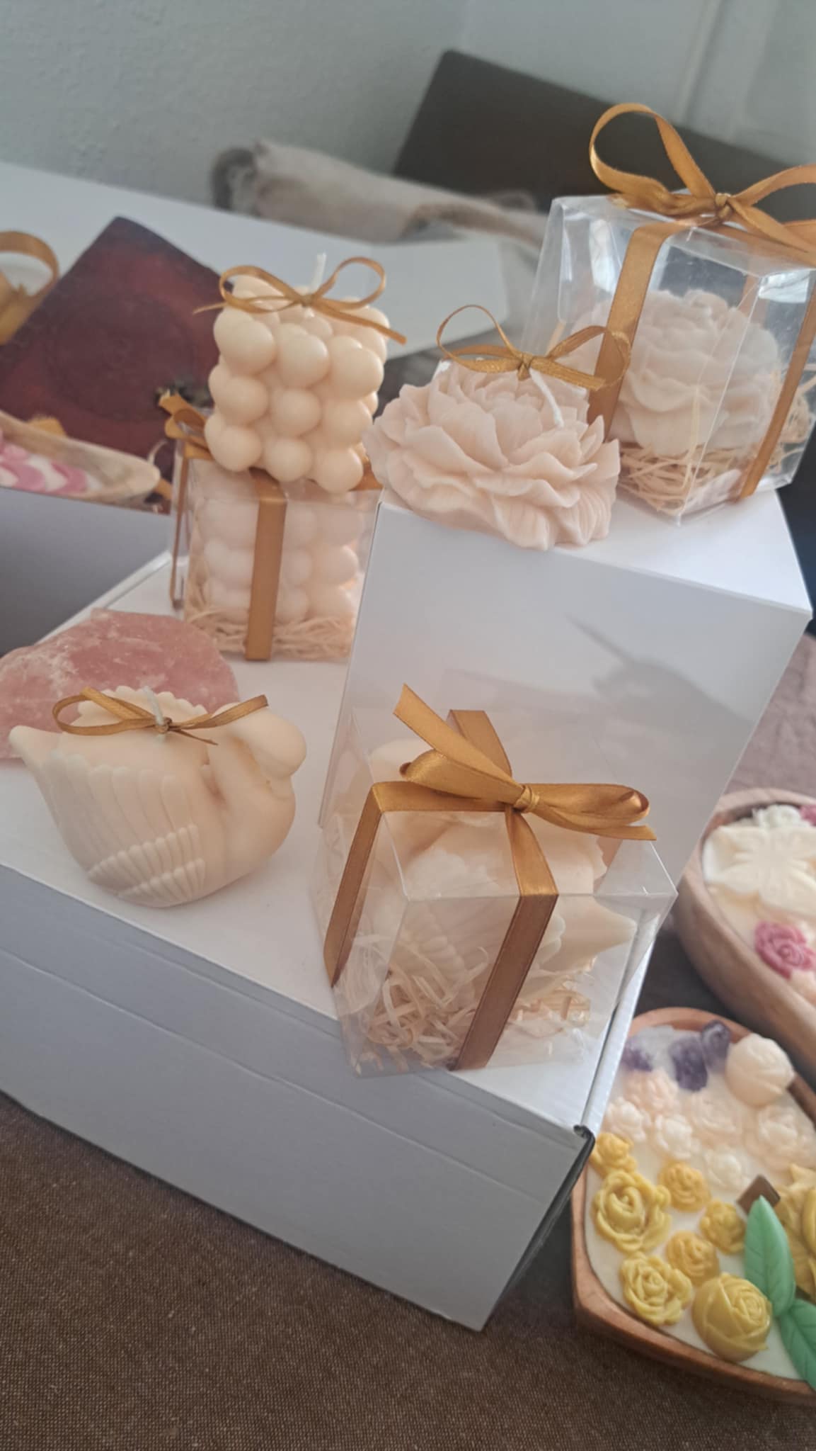 Bruiloft guest gift pioenroos