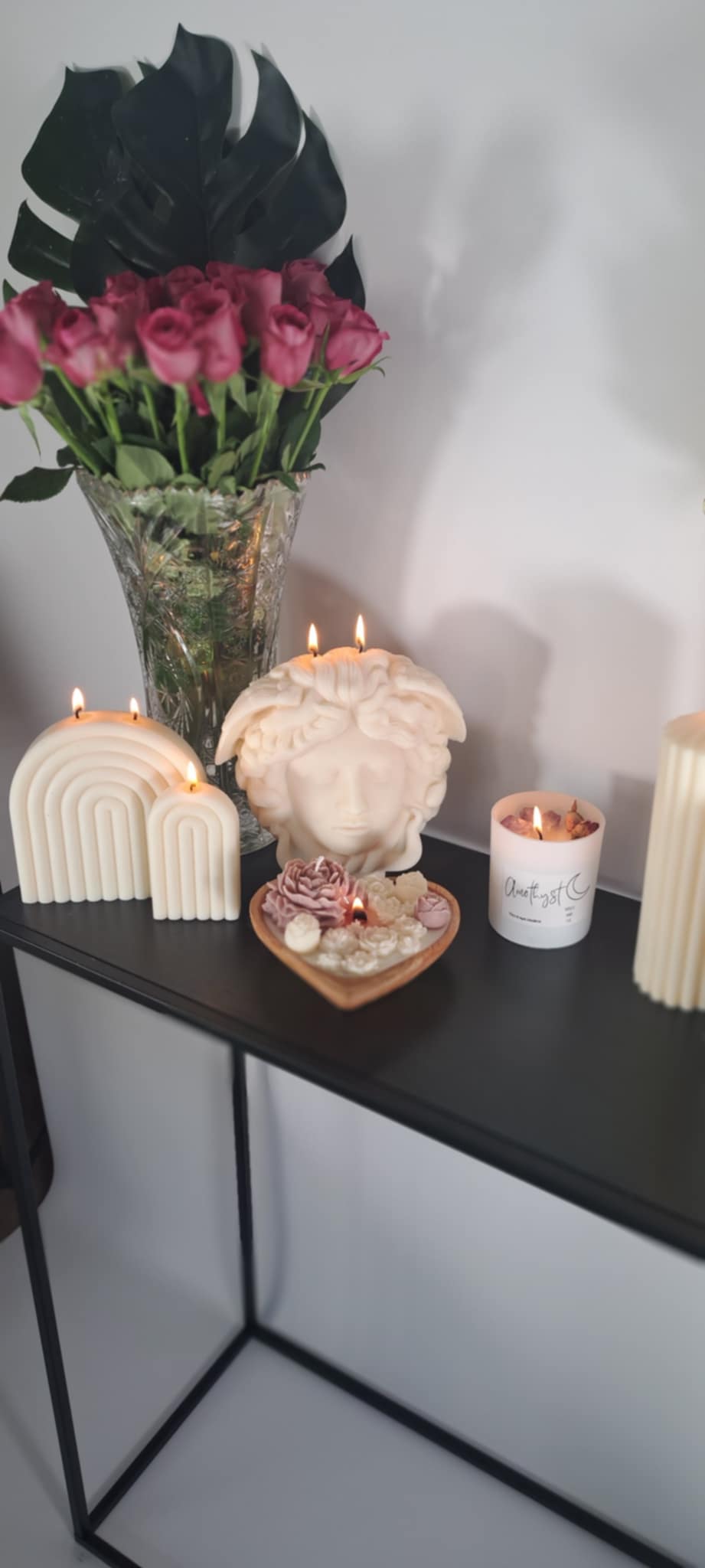 Romantische doughbowl hart met oud roze & witte rozen