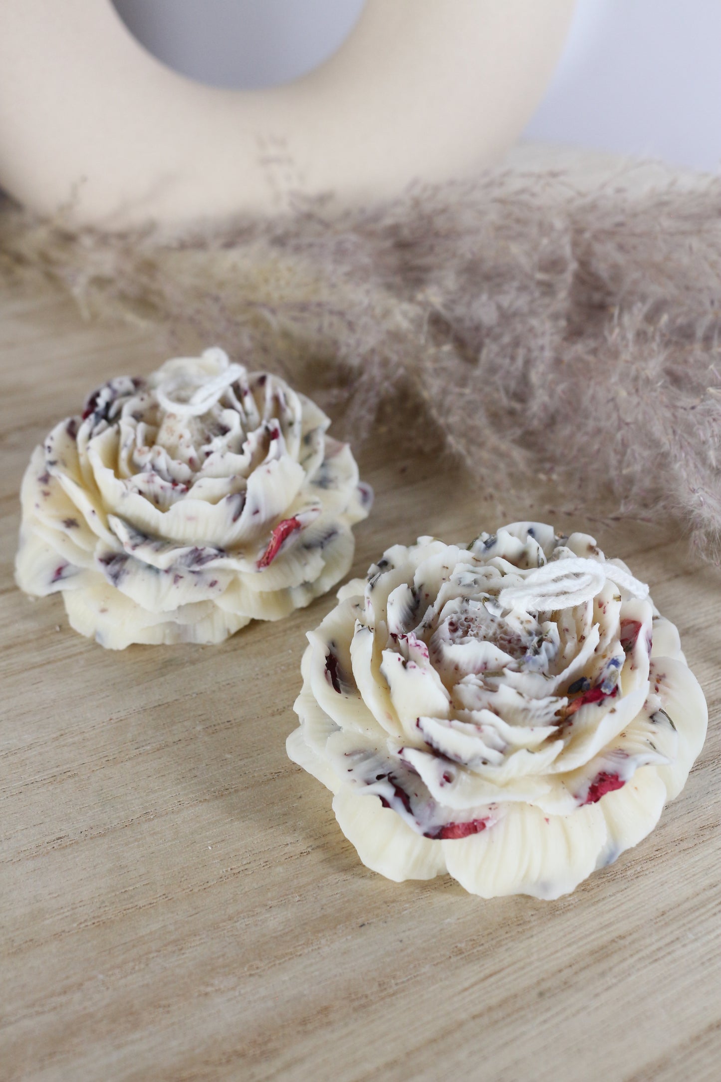 Bruiloft guestgift rozen en lavendel kaars