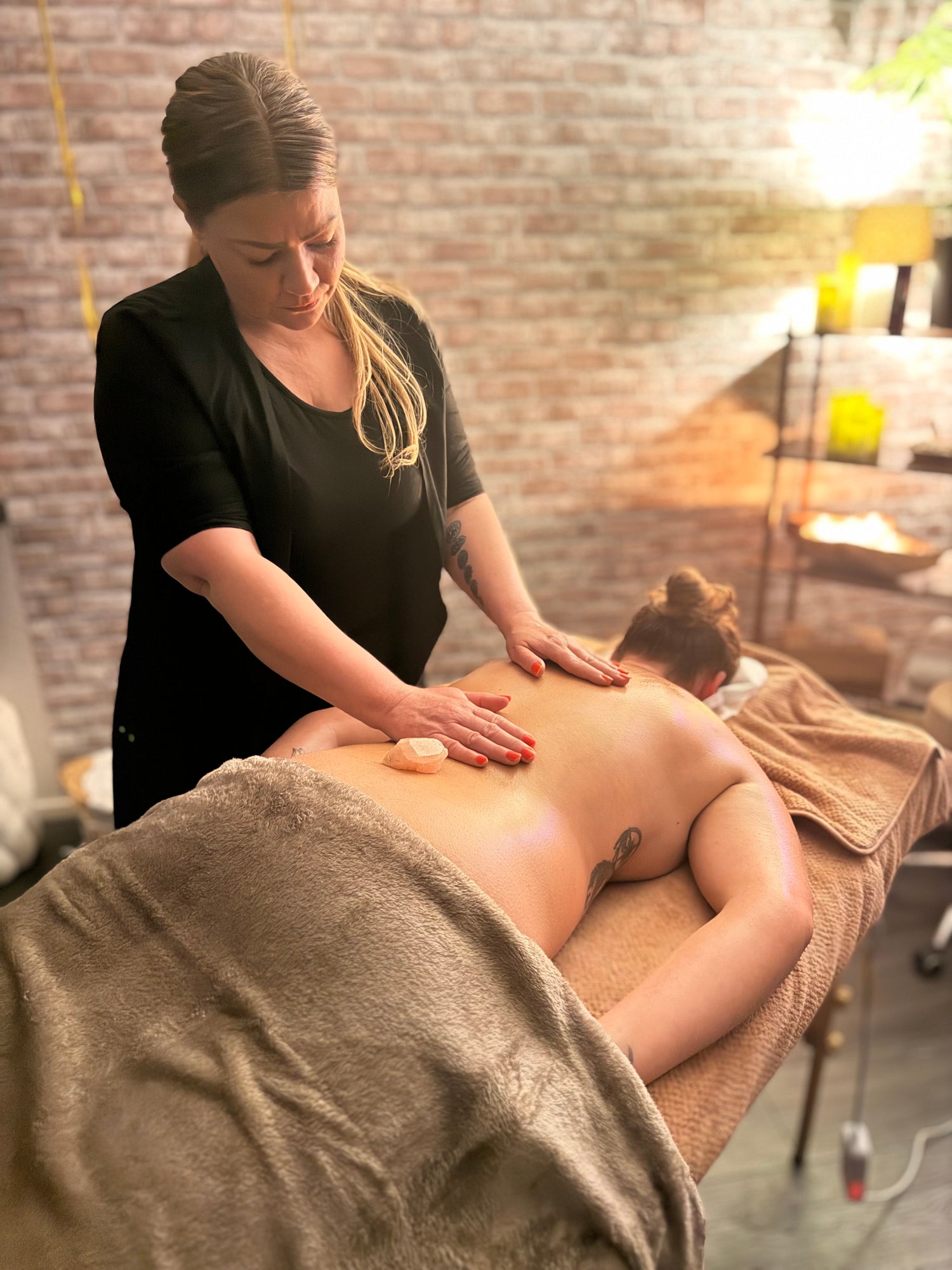 Reiki massage een ontspannen massage met reiki energie balancerend en rustgevend